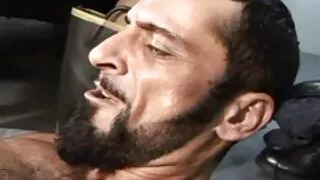 جنسی کشور برونیٹ مکی مور جذبے اور محبت کے ساتھ ایک بہت بڑے ڈک پر سوار ہے۔