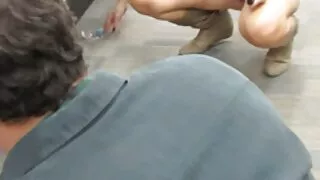 Lusty brunette الیگزینڈرا تھامس پیچھے سے اس کے گدا fucked ہو جاتا ہے