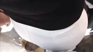 بڑے bums کے ساتھ ٹیٹو شدہ MILF Jenevieve Hexxx ایک پٹھوں والے گنڈا سے خراب