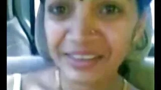 ایک سہ نگلنے والی نوجوان فرشتہ الیگزینڈرا روز کے ساتھ فحش کاسٹ کرنا