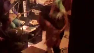 ایک بہترین busty بالغ BBW ہولی ووڈ ایک اچھے مرگا پر سوار ہے۔